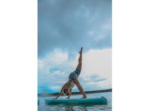 [Okinawa, Miyakojima] Authentic sunrise and sunset SUP yoga! Refresh your mind and body from children to the elderly ♪ Can be changed to yoga on the beach/studio