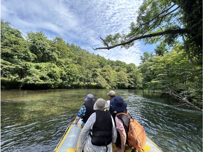 Hokkaido "TOIMOK" Lake Shikotsu Chitose River People enjoying canoeing