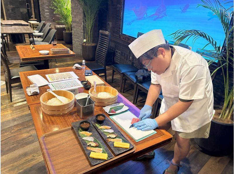 [Osaka, Tennoji] A fusion of tradition and creativity! Sushi making experience (3 minutes from the station)の紹介画像