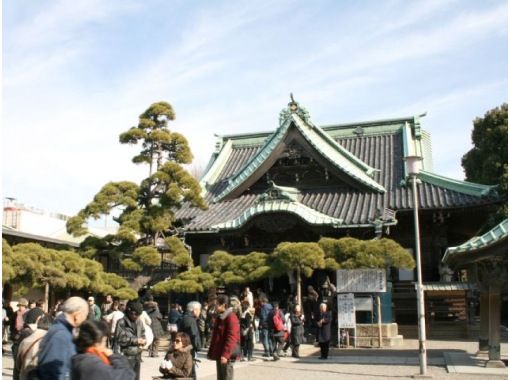病気平癒「柴又帝釈天」と足腰健康の神様「亀有香取神社」の健康成就寺社＆旧古河庭園秋バラフェスティバルバスツアー【029029-844】の画像
