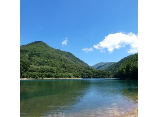 [Tochigi, Nikko] Beginners and families welcome Lake Karikomi and Lake Kirikomi trekking tourの画像