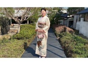 [Kyoto, Kiyomizu-dera Temple] *Former formal kimono rental service - beautiful attire for special occasions * Popular tourist destinations, Kodai-ji Temple and Kiyomizu-dera Temple are also nearby ♪