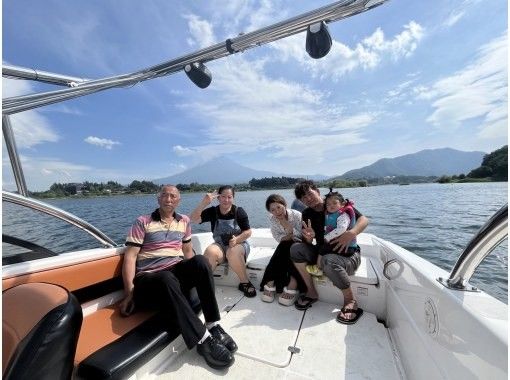 [Yamanashi Lake Kawaguchi] Pets allowed! Cruise around Lake Kawaguchiの画像