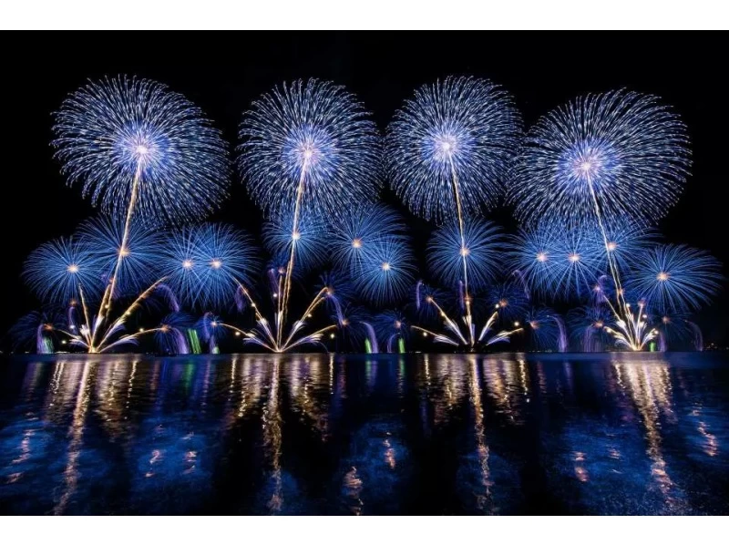 [Shimane, Matsue] Enjoy one of Japan's leading fireworks displays, the Matsue Suigosai Lakeside Fireworks Festival, which is launched over the beautiful lake surface!の紹介画像