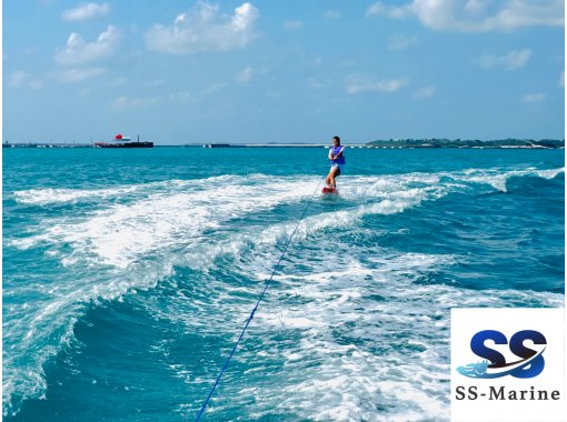 [Miyakojima Wakeboarding] A board pulled by a jet ski like surfing + 1 type of towing tube! Beginners are welcome!の画像