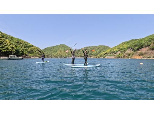 [Summer vacation August 17 only] [Wakasa / Tsunegami] 1-day adventure tour (SUP & fishing experience in the emerald green sea)の画像