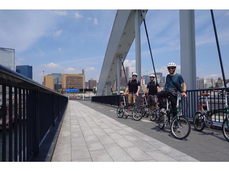 [Tokyo 23 Wards] 3-hour private e-bike tour starting from your hotelの紹介画像