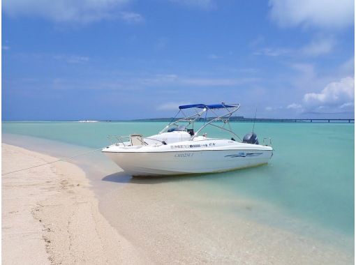 [Okinawa, Miyakojima] Boat tour to [Yuni Beach] [Phantom Sand Beach] (free drone, GoPro, insta360 photography)の画像