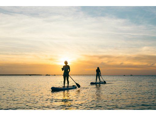 【宮古島】《１組限定貸切プラン》サンセットSUPツアー★サップの上で夕陽を見ながらチル！の画像