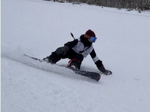 [Niseko 5H] Master steep turns, carving, freestyle tricks and powder skiing with ease in a completely private lesson for advanced skiers!