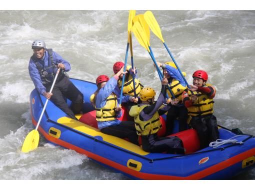 [Shizuoka/Fujinomiya] Rafting half-day course [Family plan]の画像