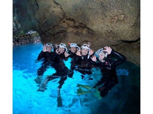 [Student discount/graduation trip❗️Blue Cave private snorkeling tour! Free GoPro rental included!の画像