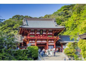 鎌倉・横浜｜江ノ島＆鎌倉高校＆鶴岡八幡宮＆横浜日帰りツアー（江ノ電体験付き）