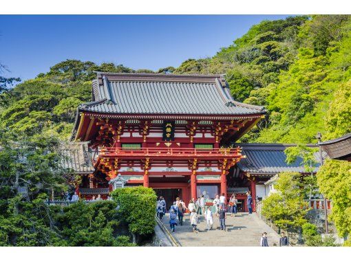 Kamakura and Yokohama | Enoshima, Kamakura High School, Tsurugaoka Hachimangu Shrine, and Yokohama Day Tour (with Enoshima Electric Railway Experience)の画像