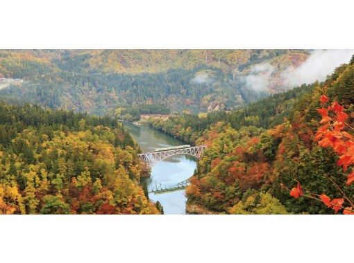 [Aizu] For 2 people! A day trip to see the scenic spots of the late Edo period castle "Aizu Tsuruga Castle" and the local train "Tadami Line"の画像