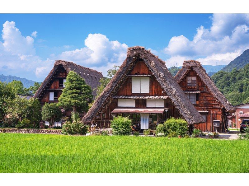 [Team of 4-9 people | Pick-up from city hotels] Hida Takayama & Shirakawa-go Gassho-style Village Day Tour (Small Group Tour) / Departing from Nagoyaの紹介画像