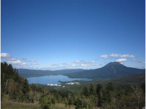 [Hokkaido /Shiretoko] Participating from the age of 15 at the "Mt. Oakan mountain climbing course" (1371m) where you can fully enjoy the nature of Oakan!の画像