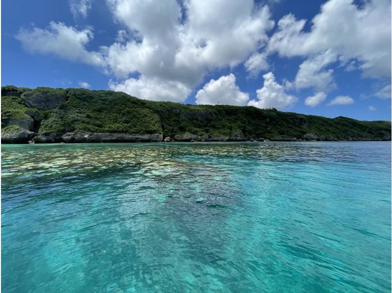 【最新超高画質水中カメラ撮影無料！】秘境洞窟と伊良部島シュノーケルツアー！（1組限定)※宮古島を楽しめる各プラン有！各プランをご覧下さい。の紹介画像