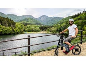 【Niigata・YUZAWA REGION】 Guided e-bike tour to lake Daigenta.