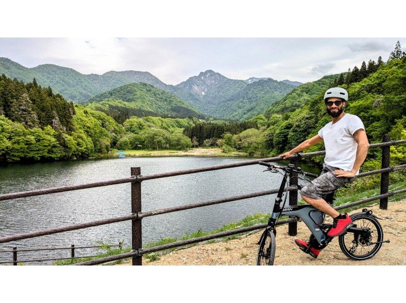 [Niigata・YUZAWA REGION] Guided e-bike tour to lake Daigenta.の紹介画像