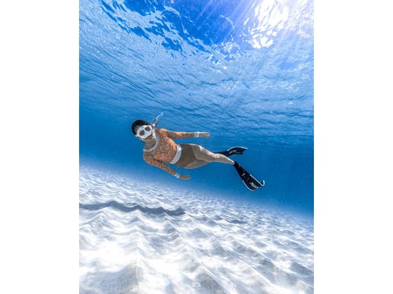 [Miyakojima] Private reservation for one group! Beginners and solo travelers welcome! <Skin diving/2 hours> ☆Free photo data ☆Free rentalの紹介画像