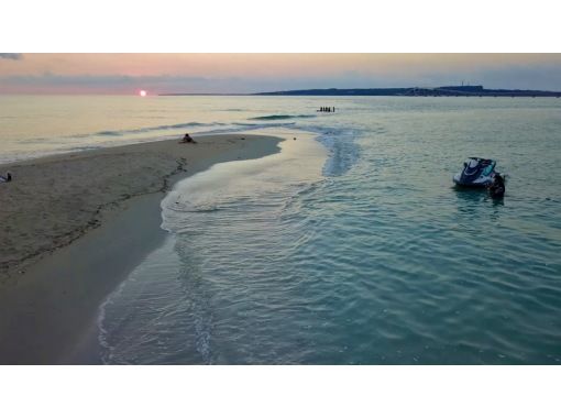 促销【宫古岛，每天仅限1组】★日落摩托艇Uni Beach★最好的日落体验！ 5分钟后到达！ 100%满意！包括饮料照片！の画像