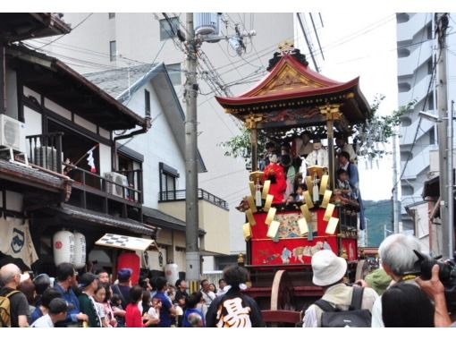 【滋賀・大津】びわ湖疏水船と湖国三大祭「大津祭」観覧ツアー（御料理「豆信」での昼食付）の画像