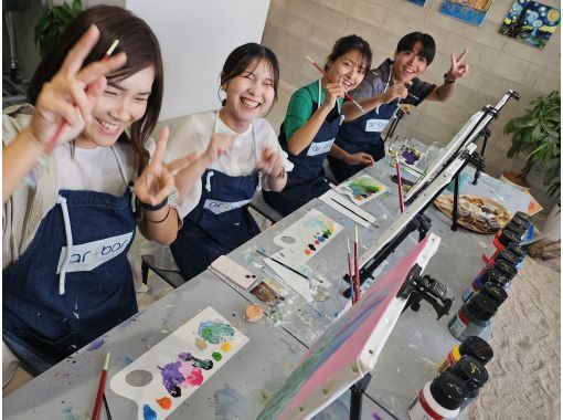 [Okinawa's new spot, southern part] Draw a spectacular view of Okinawa! Enjoy a special art experience with music and wine in a sandy beach studio overlooking the east coast♪の画像