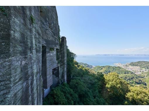 【Tokyo Bay・Mt. Nokogiri】A private guided trekking tour to explore the mysteries of this otherworldly mountain where faith and industry coexistの画像