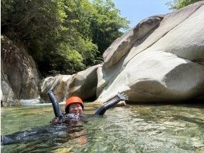 【滋賀 神崎川 クリスタルキャニオニング】神崎川で遊ぼう！友達！カップルにおすすめ！夏の思い出を作ろう！