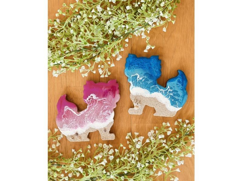 Miyakojima, Okinawa: ☆Can be made by 2 people☆ "2 Shisa Boards Set Plan" ~Recommended as a memory of Okinawa! Create the ocean of Miyakojima with a special Shisa-shaped board~の紹介画像