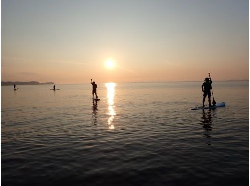 [Itogahama, Hinode Town, Oita Prefecture] Sunrise from the sea! SUP experience (school available) + breakfast [for beginners, experienced people, friends, and like-minded people]の画像