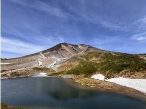 [Hokkaido, Sapporo departure and arrival] Asahidake hiking tour with a professional guide