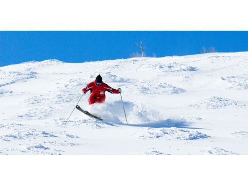 [Day trip] Hokkaido/Sapporo/Otaru sightseeing/Sapporo Kokusai Ski Resort/Snow play day trip tour/For beginners, intermediate and advanced skiers/Multiple plans to choose from | Departing from Sapporoの画像