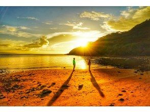 【沖縄・石垣島】秘境サンセットツアー&フォトツアー\到着日&隙間時間に参加OK/神秘的なサンセットを背景にドラマチックな1枚を♪