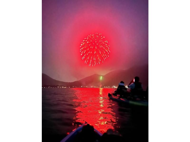 【北海道・SUP体験】透明度の高い支笏湖の湖面をクルージング！SUP体験（半日コース）の画像