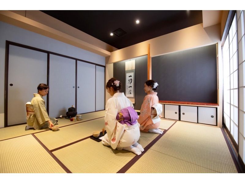 [Nara/JR Nara] Experience traditional Japanese beauty through a kimono tea ceremony experienceの紹介画像