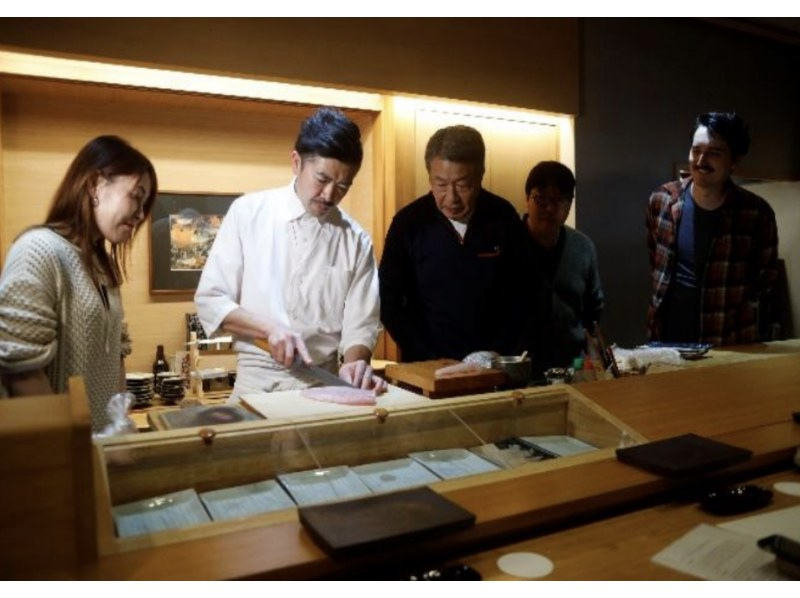 [Hokkaido, Abashiri] Learn the craftsmanship of a sushi chef from Abashiri, Okhotsk ~ Making sushi with seasonal ingredients ~の紹介画像