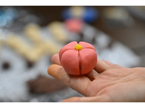 Learn Zen in a class of making Japanese sweets and Tea ceremony kimonoの画像