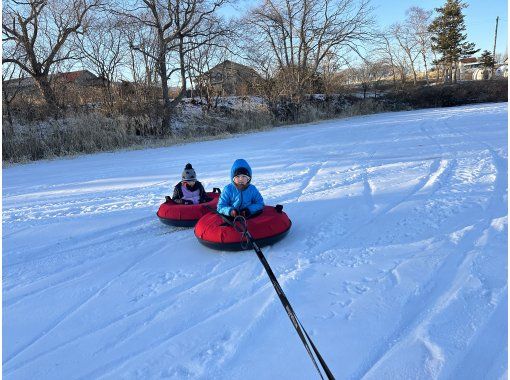 [Toyokoro, Hokkaido] An exciting tube experience! [Snow rafting] Have fun at Sasatanuma, a lake shaped like Hokkaido!の画像