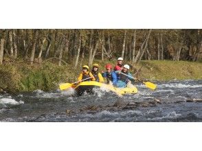 [Hokkaido Akan River] will Kudaro the river stronger flow in the rafting boat [standard course]