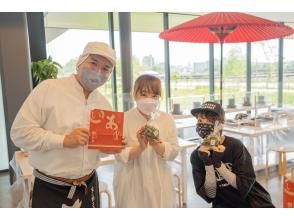 ＼京都 宇治／ 話題のあめ屋「岩井製菓」の飴づくり体験教室