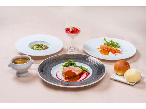 【神戸】12:30出航ランチクルーズ「サンシャインコース」旬野菜・魚＋肉のＷメイン・デザートなど全5品！特別な空間で贅沢フレンチの画像