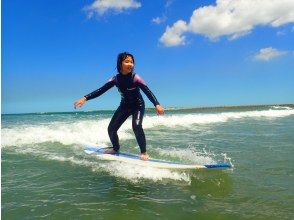 [Kids surfing experience] Free transportation from JR Ichikawa to the sea, rental included! Come empty-handed ☆Chiba, Tokyo Children only are welcome to participate☆