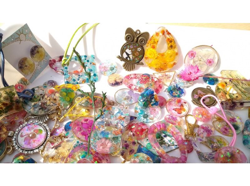 [Mie/Suzuka] UV resin handmade experience ♪ You can make two flower accessories etc.の紹介画像