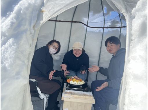 【北海道札幌】ワカサギ釣りとジンギスカン体験！送迎付！天ぷら付き！男女別水洗トイレ・温かい休憩小屋完備！女性やお子様も安心の画像