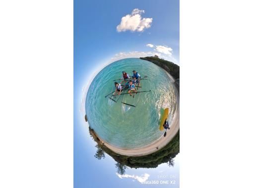 【沖縄・今帰仁村】クリアカヤック2時間ツアー　美ら海水族館近く。話題の360°カメラで無料撮影付!!の画像