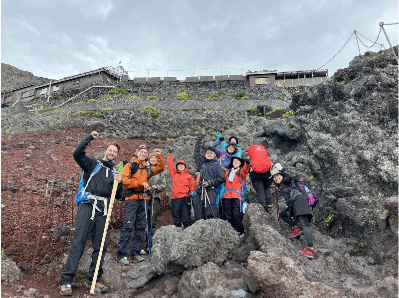 [Yamanashi, Onuma] Relaxing mountain hut stay at Mt. Mitsutoge & preparation for Mt. Fujiの紹介画像