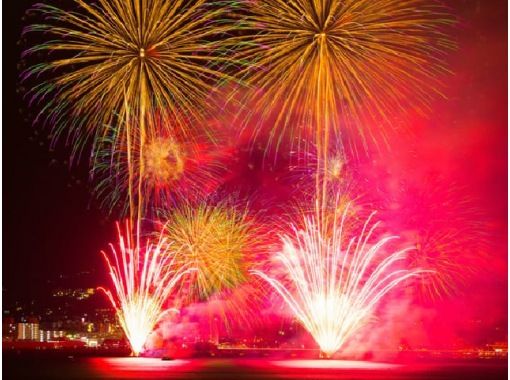 約6,000発の花火が夜空を彩る！江東花火大会・屋形船観覧クルーズ～季節のお料理&飲み放題付～【029029-1261】の画像