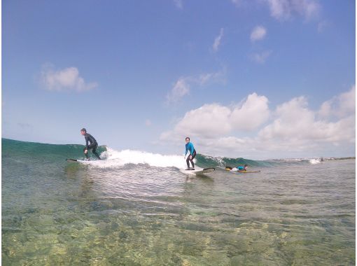 SALE!【沖縄/北谷】世界サーフィン連盟インストラクター主催！無料写真・送迎あり！アドバンスサーフィンの画像